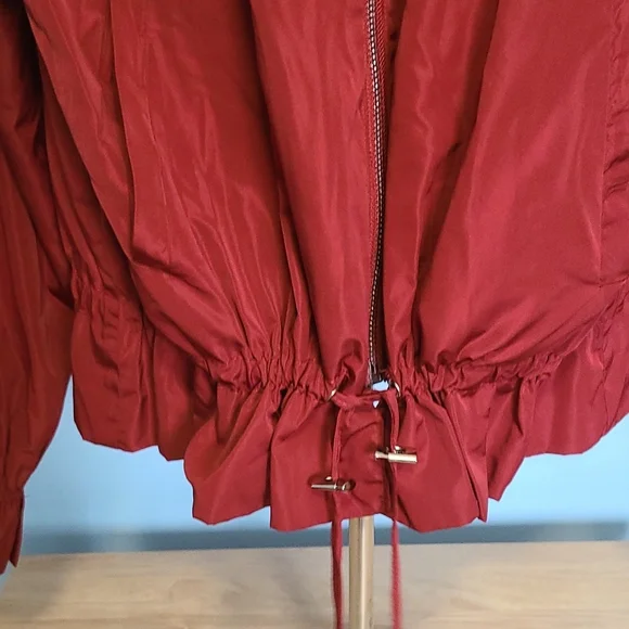 HOST PICK!! Lightweight Jacket - Picture 2 of 8